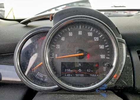 2018 Mini Cooper z USA, uszkodzony, nr VIN WMWXP5C57J2D71953